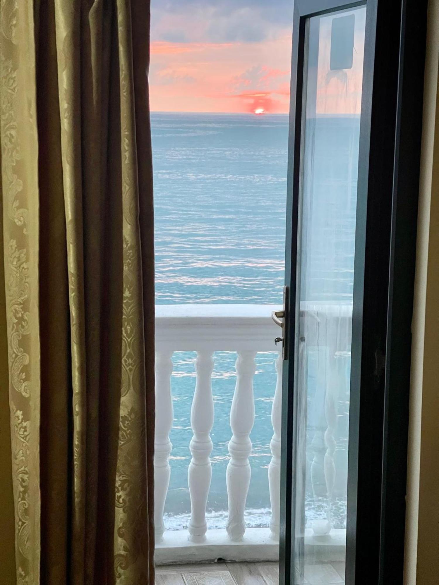 Hotel Tramonto شاكفي المظهر الخارجي الصورة